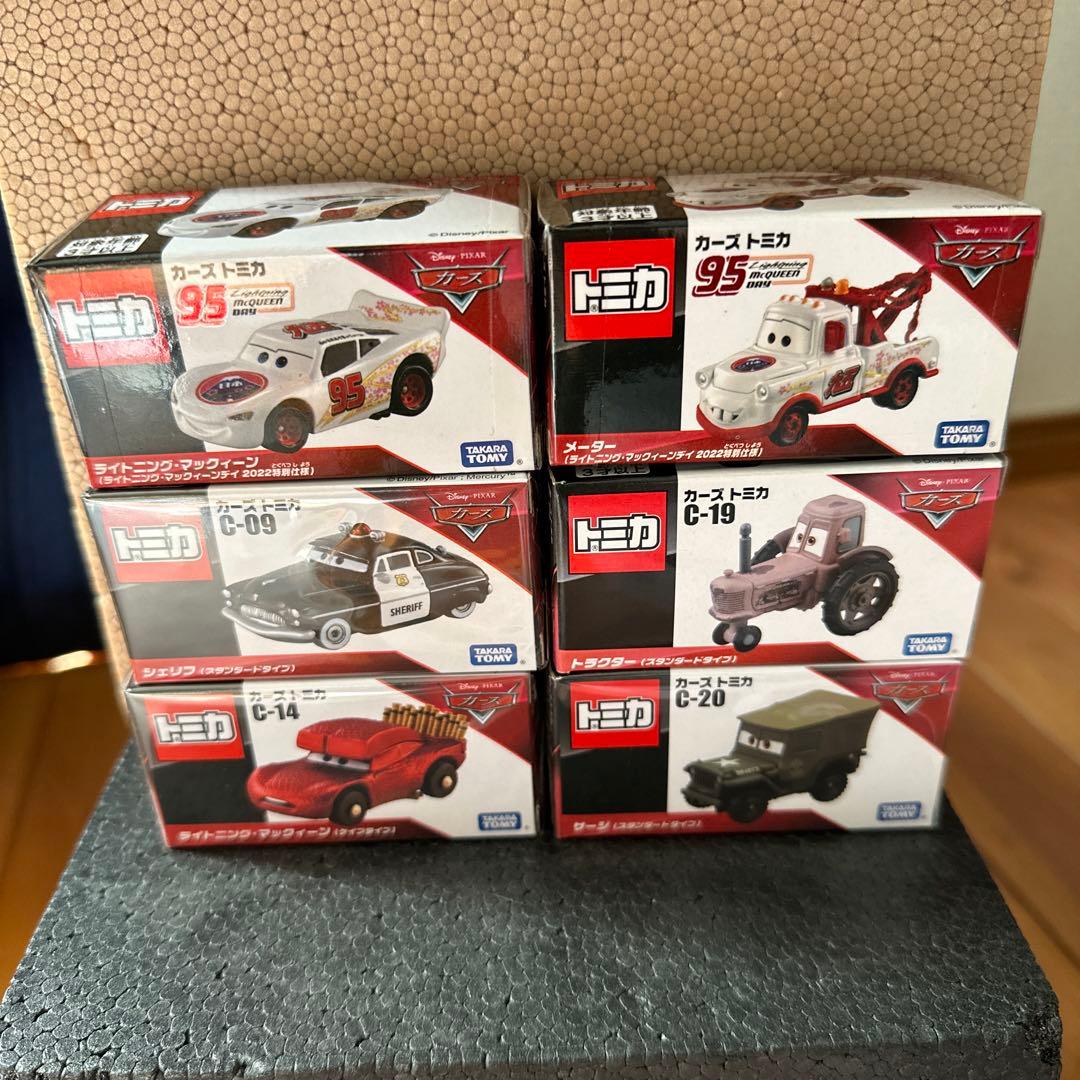 【カーズまとめ売り】トミカ44台　MATEL2台　スピードウェイ9パック