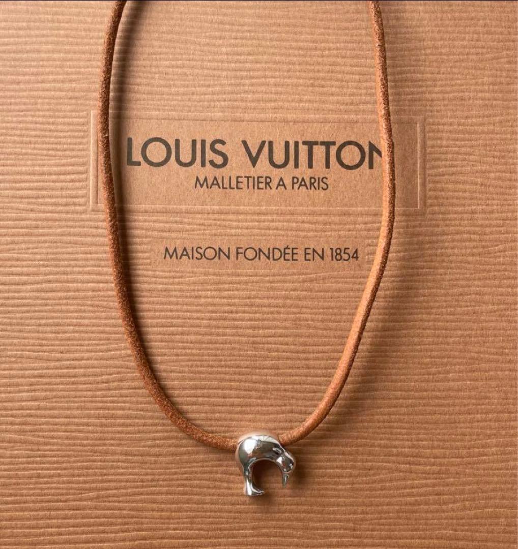 ルイヴィトン ペンダント ブレスレット レザー チョーカー ネックレス　正規品