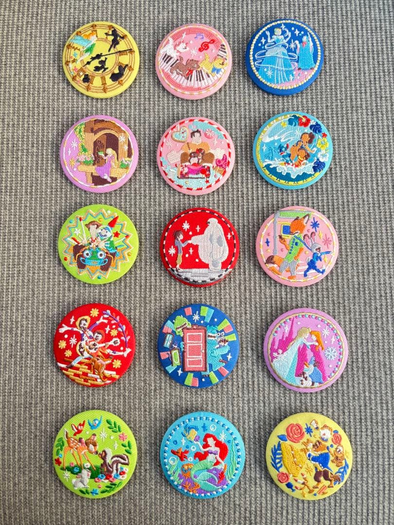 Disney Characters 刺繍缶バッジ2 コンプリート15個