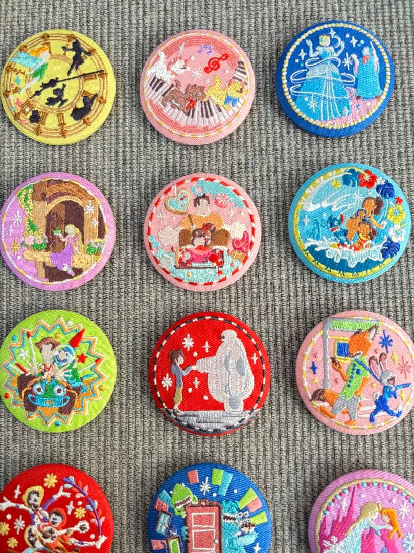 Disney Characters 刺繍缶バッジ2 コンプリート15個