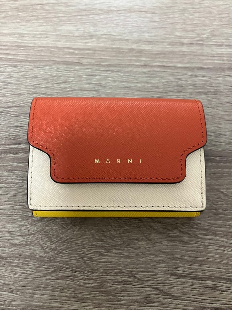 marni 3つ折り財布