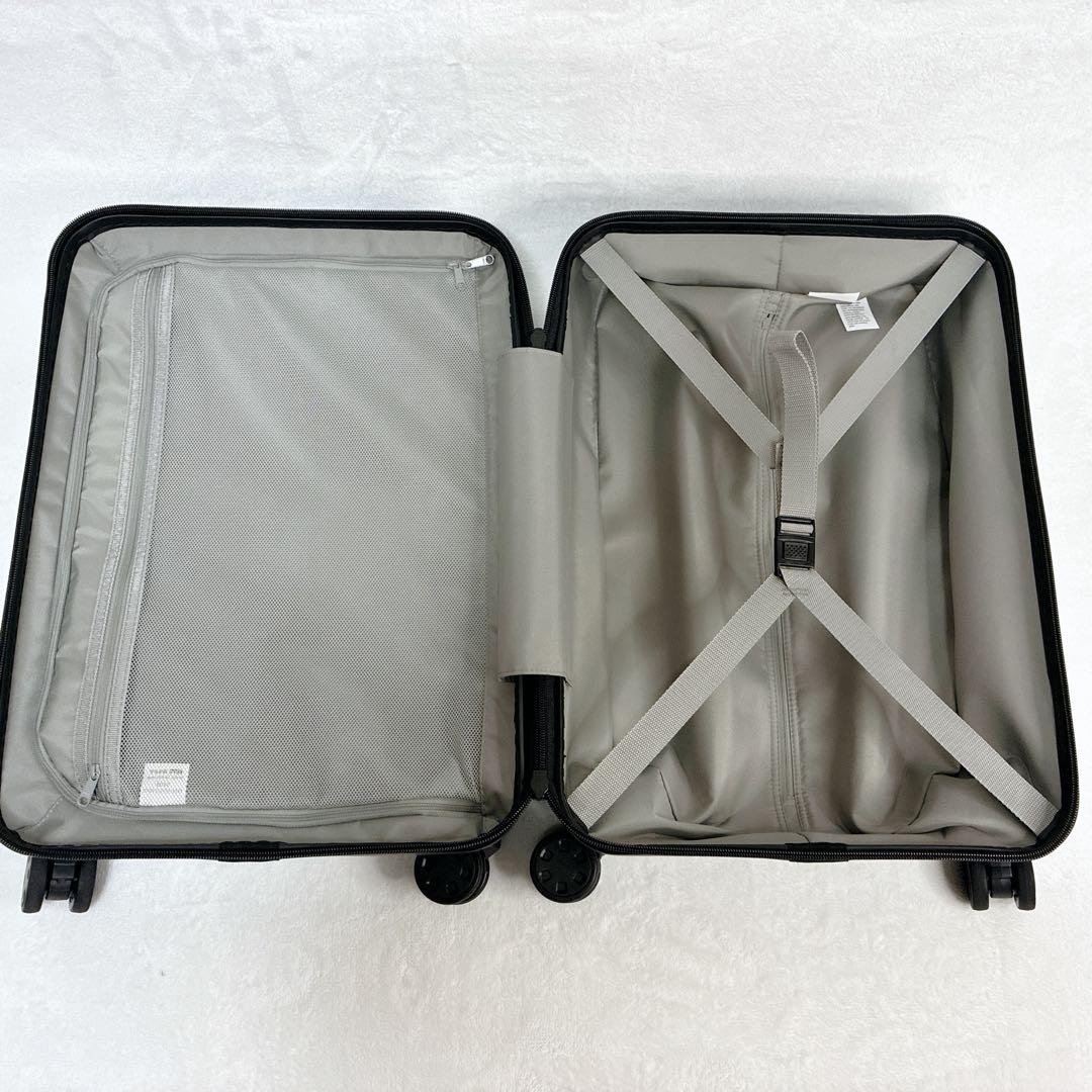 無印良品 スーツケース ブラック　4輪　ハードケース 36リットル