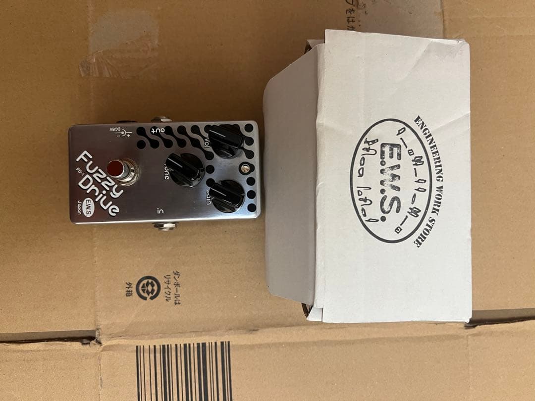 ギター E.W.S Fuzzy drive