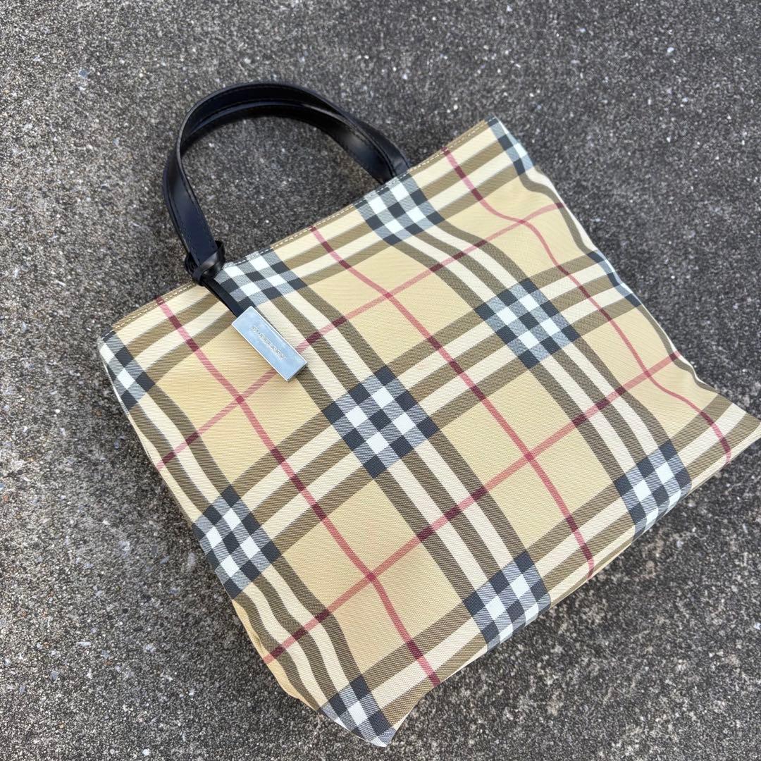Burberry バーバリー　ノバチェック　ハンドバッグ