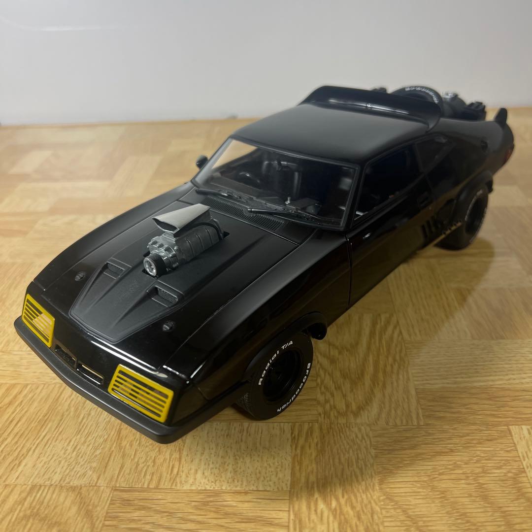 【開封美品】1/18 MAD MAX 2 インターセプター【オートアート】