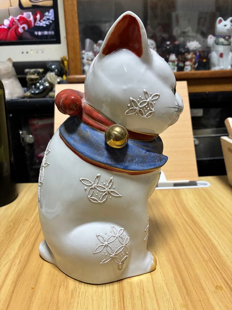 招き猫 陶器製置物
