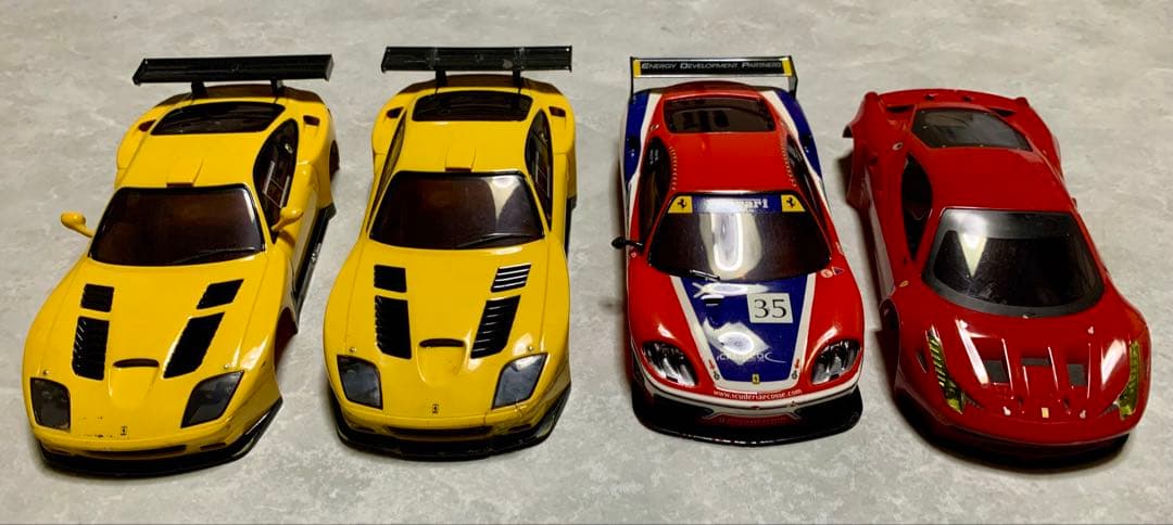 京商　ミニッツ フェラーリ　ボディ4セット　kyosyo MINI–Z