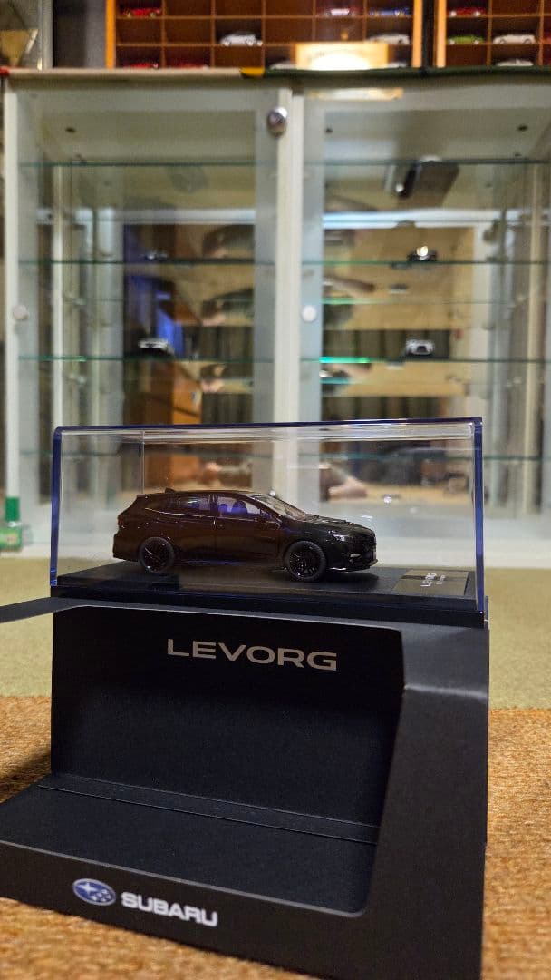 1/43 スバル ディーラー特注 レヴォーグ Sti ハイストーリー