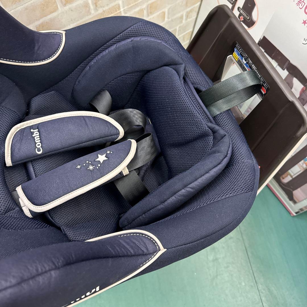 コンビ　クルムーヴ　シンプルライト　チャイルドシート 回転式　新生児から