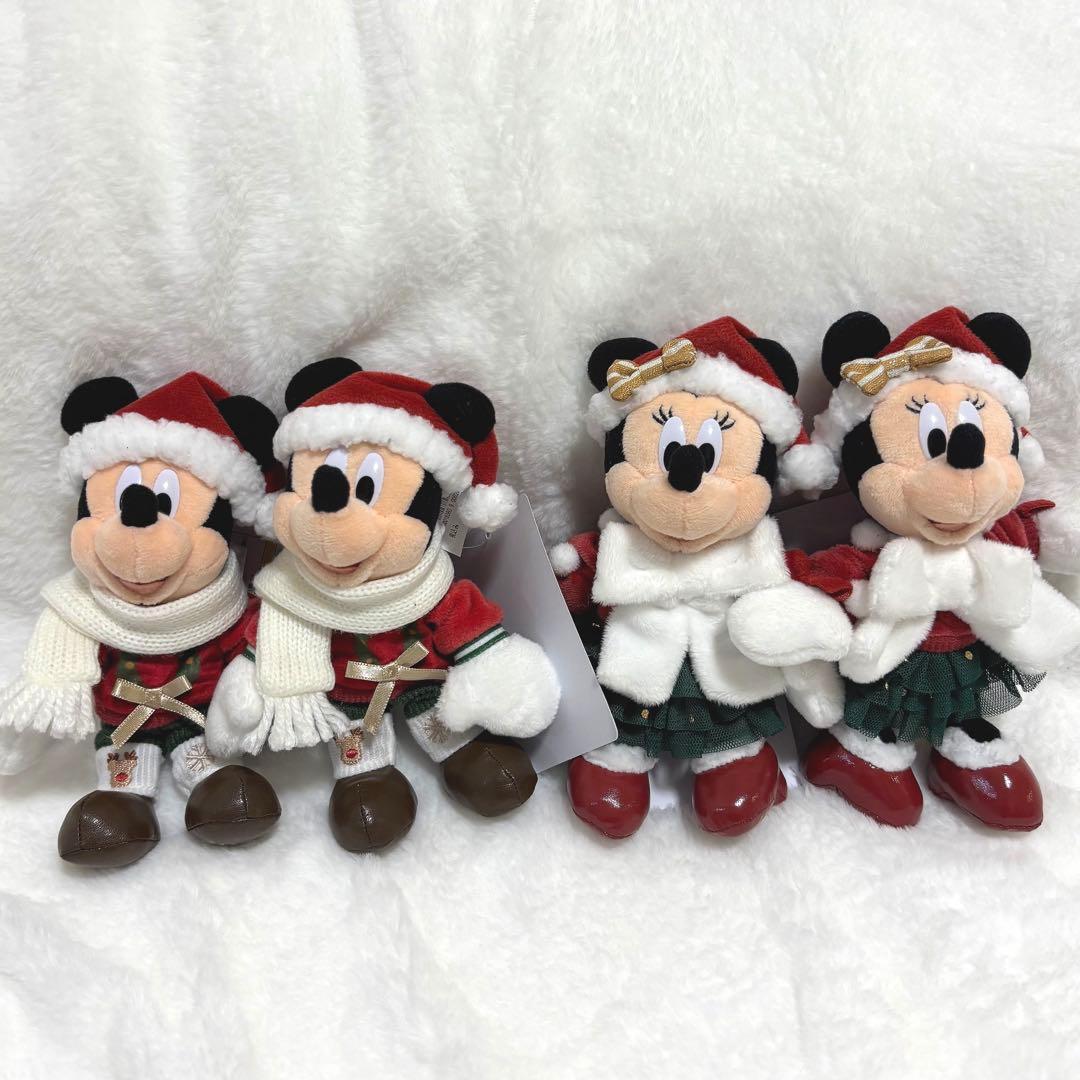 ディズニー　クリスマス 2025 ミッキー　ミニー　ぬいぐるみバッジ　新品