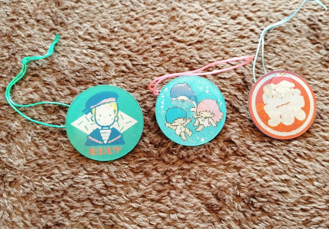 サンリオ プレミアム 絵が変わる！レンキチュラーバッジ・缶バッジ9点セット