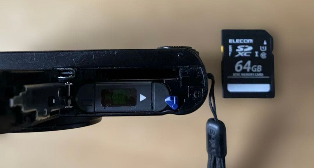 SONY Cyber-shot 20倍ズームコンパクトカメラ＋SD カード64G