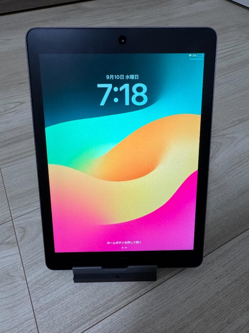 【送料無料・美品】iPad (第6世代) Wi-Fi 128GB シルバー