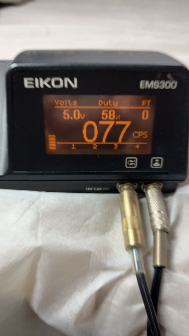 タトゥーパワーサプライE I K O N