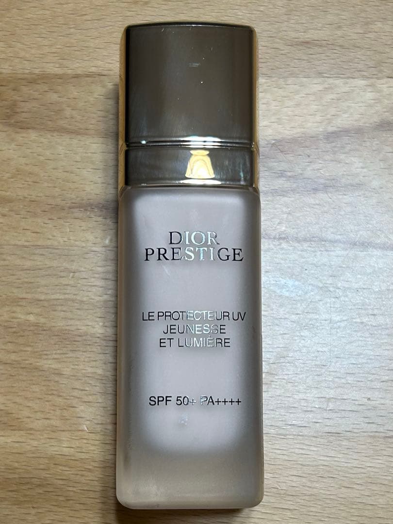 プレステージホワイトルプロテクターUVルミエール(SPF50+/PA++++)