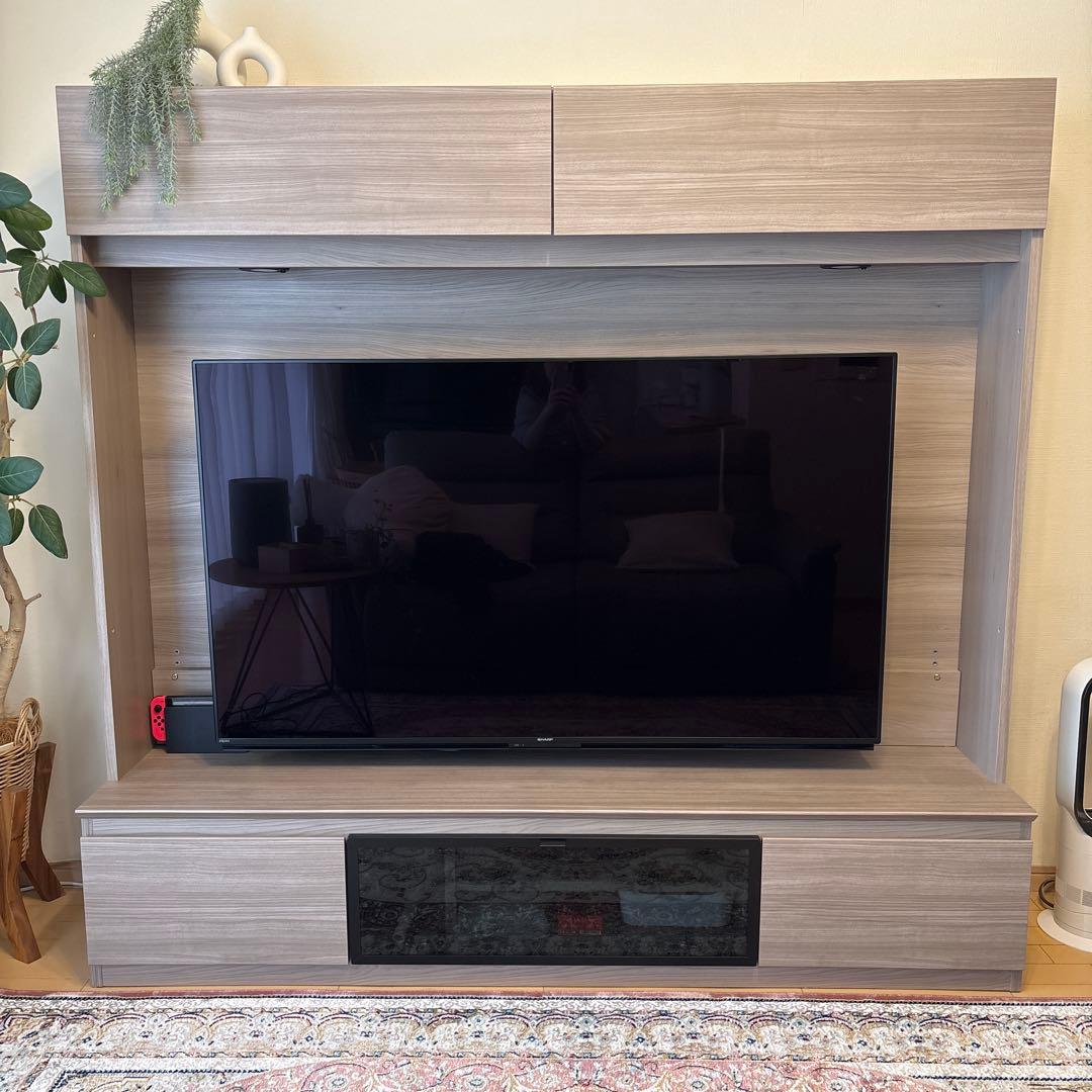 美品モダン木製テレビ台 /グレージュ/ライト付き