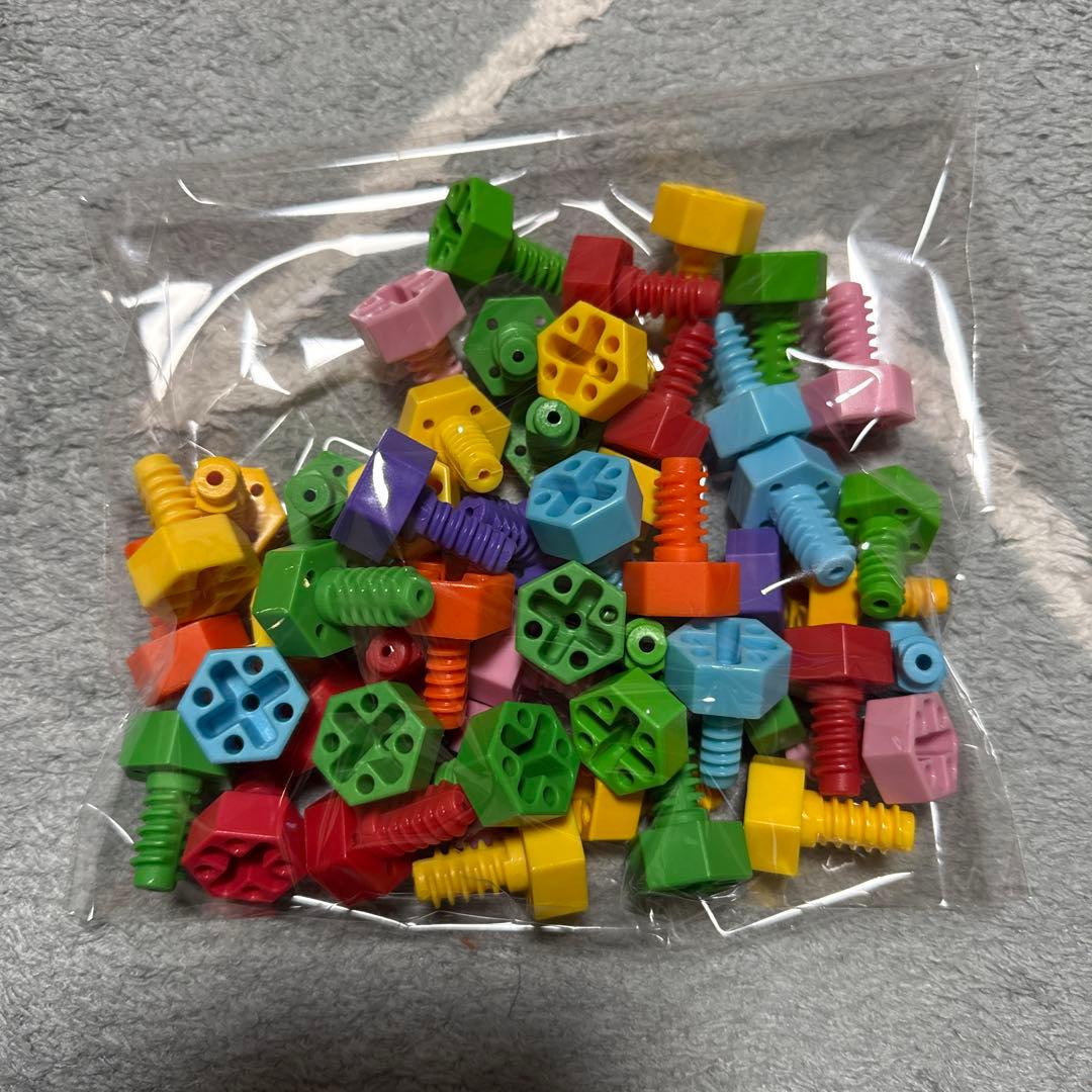 アンパンマンネジネジセット売りです