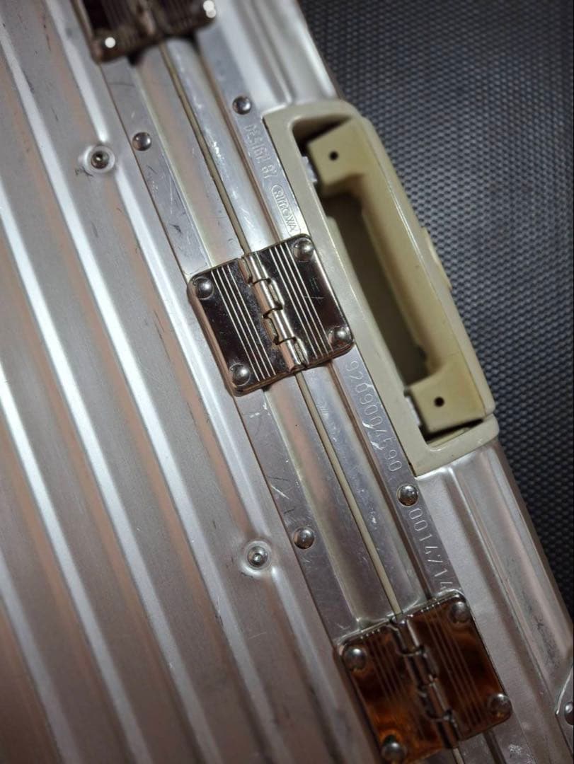 リモワ　トパーズ　パイロット　トロリー　2輪