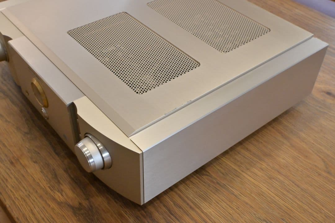 Marantz SC-11S1 プリアンプ