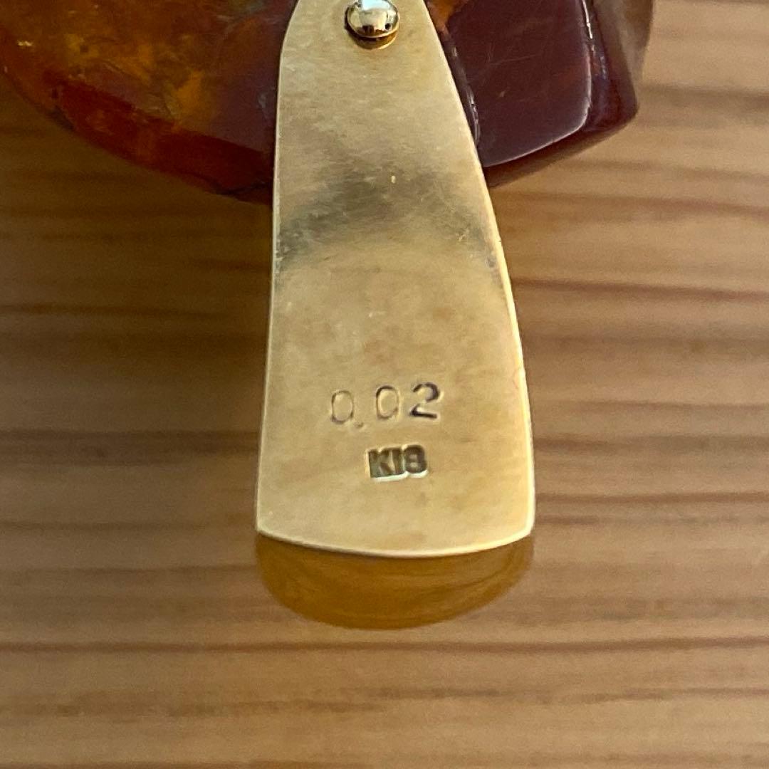 琥珀色の葉形ブローチ・ペンダントトップ