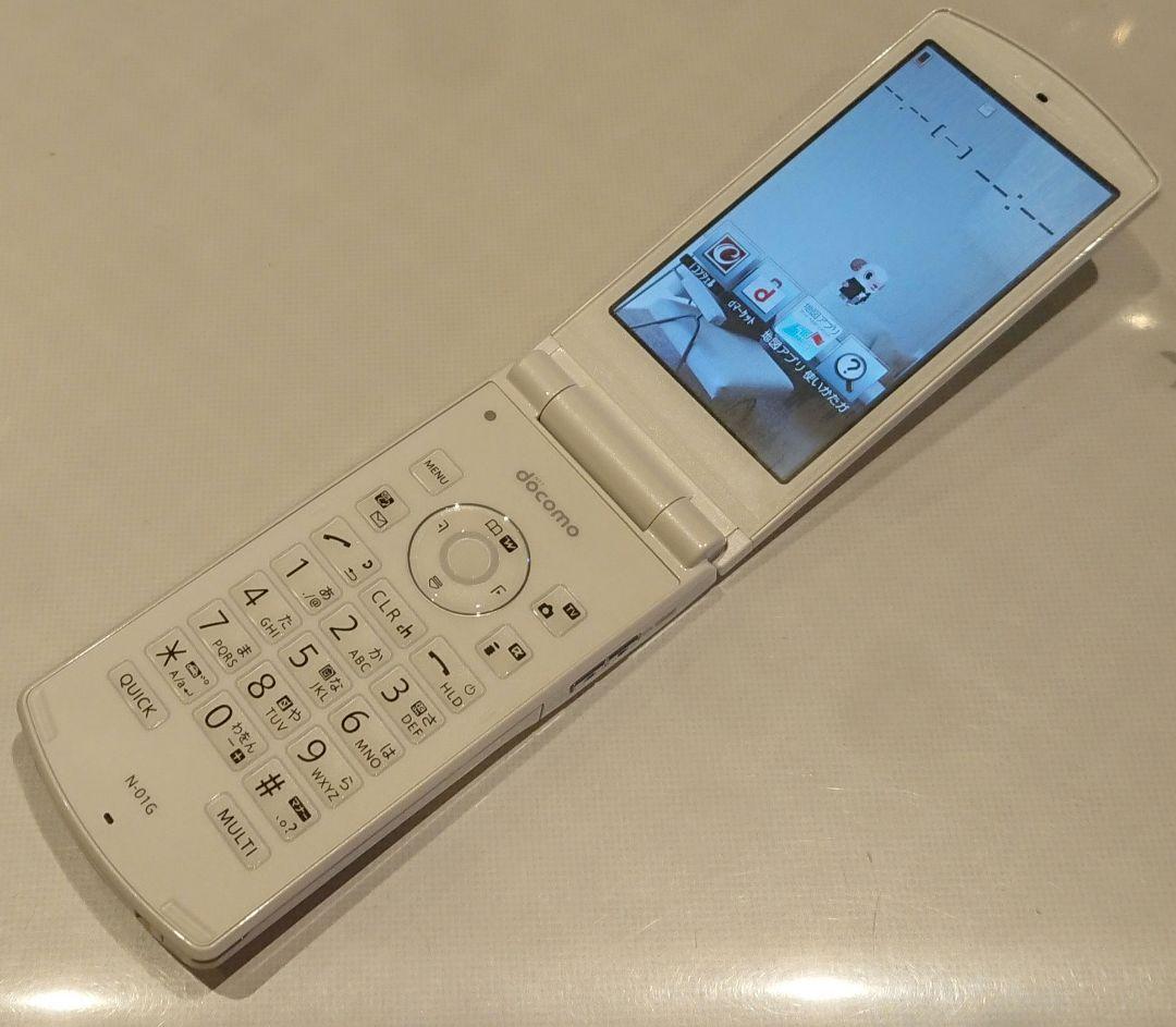 レア 新品 ドコモ docomo N-01G WHITE ホワイト ワンセグ