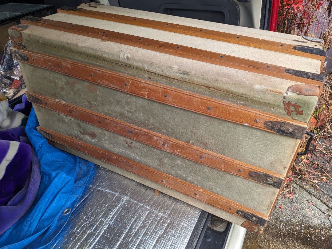 アンティーク 木製トランク　船便　衣装ケース　店舗什器