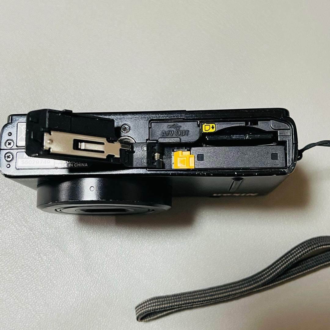 Nikon ニコン COOLPIX P300 ジャンク品　コンパクトカメラNO1