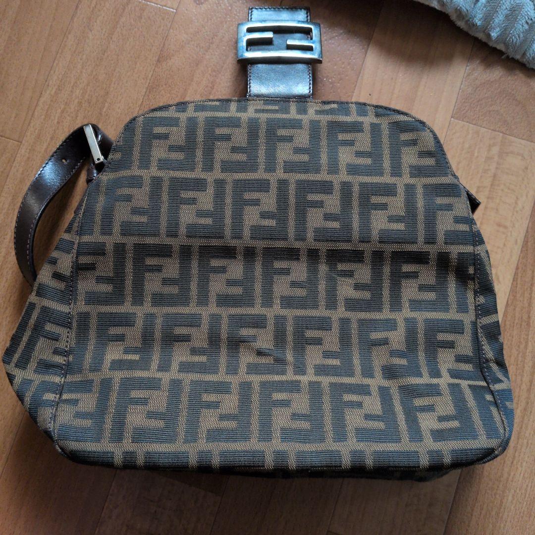 フェンディ　ハンドバッグ