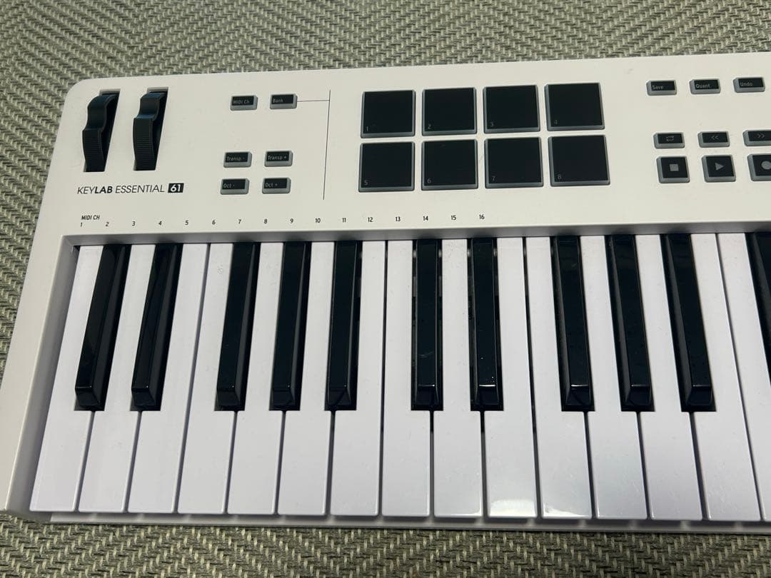 DTM・DAW ARTURIA KeyLab Essential 61 mk3