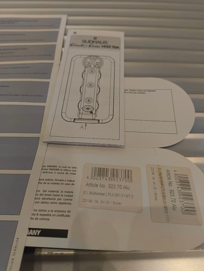 リモワ RIMOWA SILVER INTEGRAL 82L 4輪 アルミ