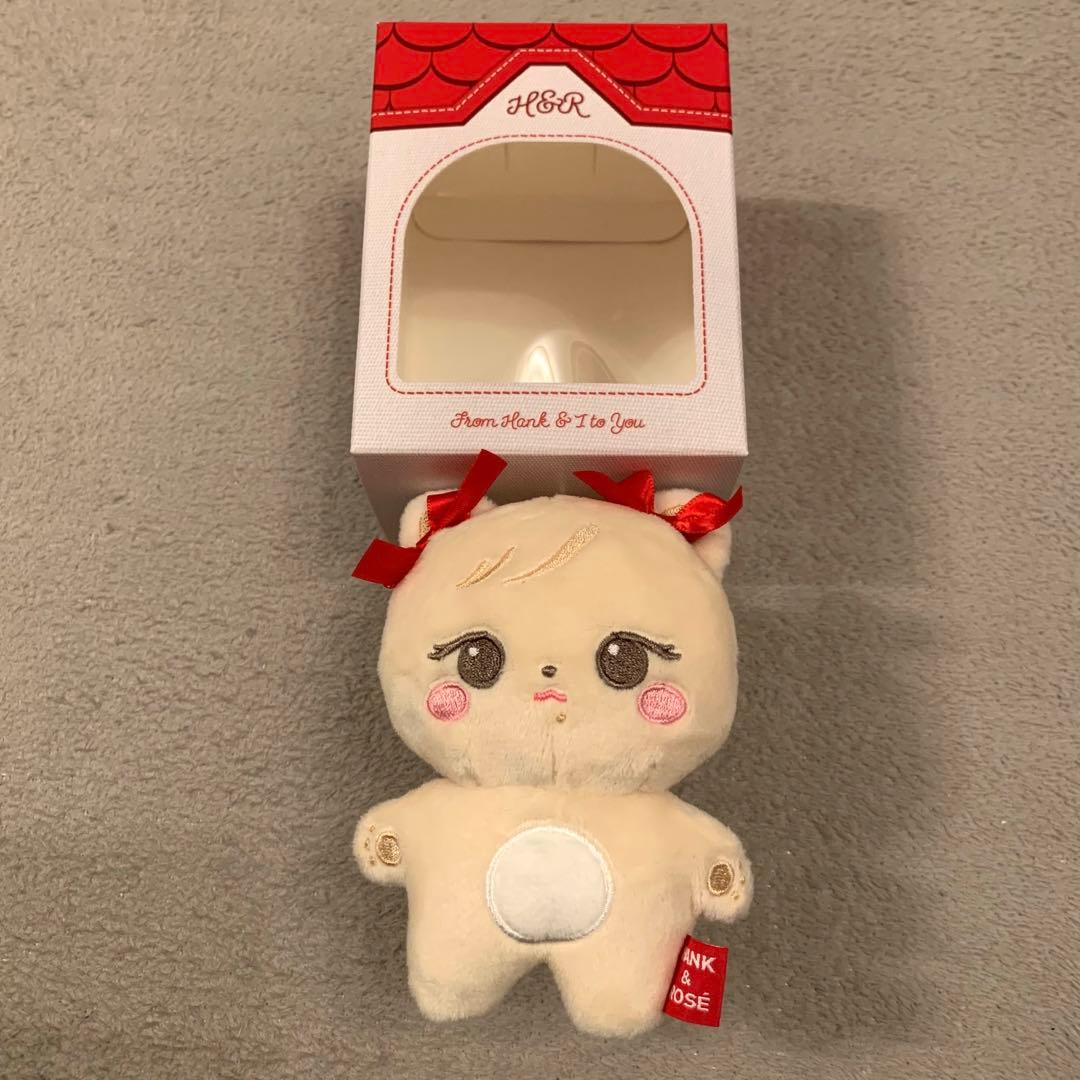 blackpink ロゼ h&r ぬいぐるみ キーリング rose ブルピン