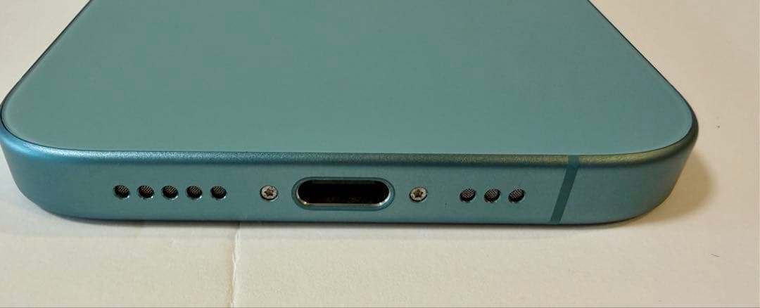 【極美品】iPhone16 128GB SIMフリー バッテリー94%ティール