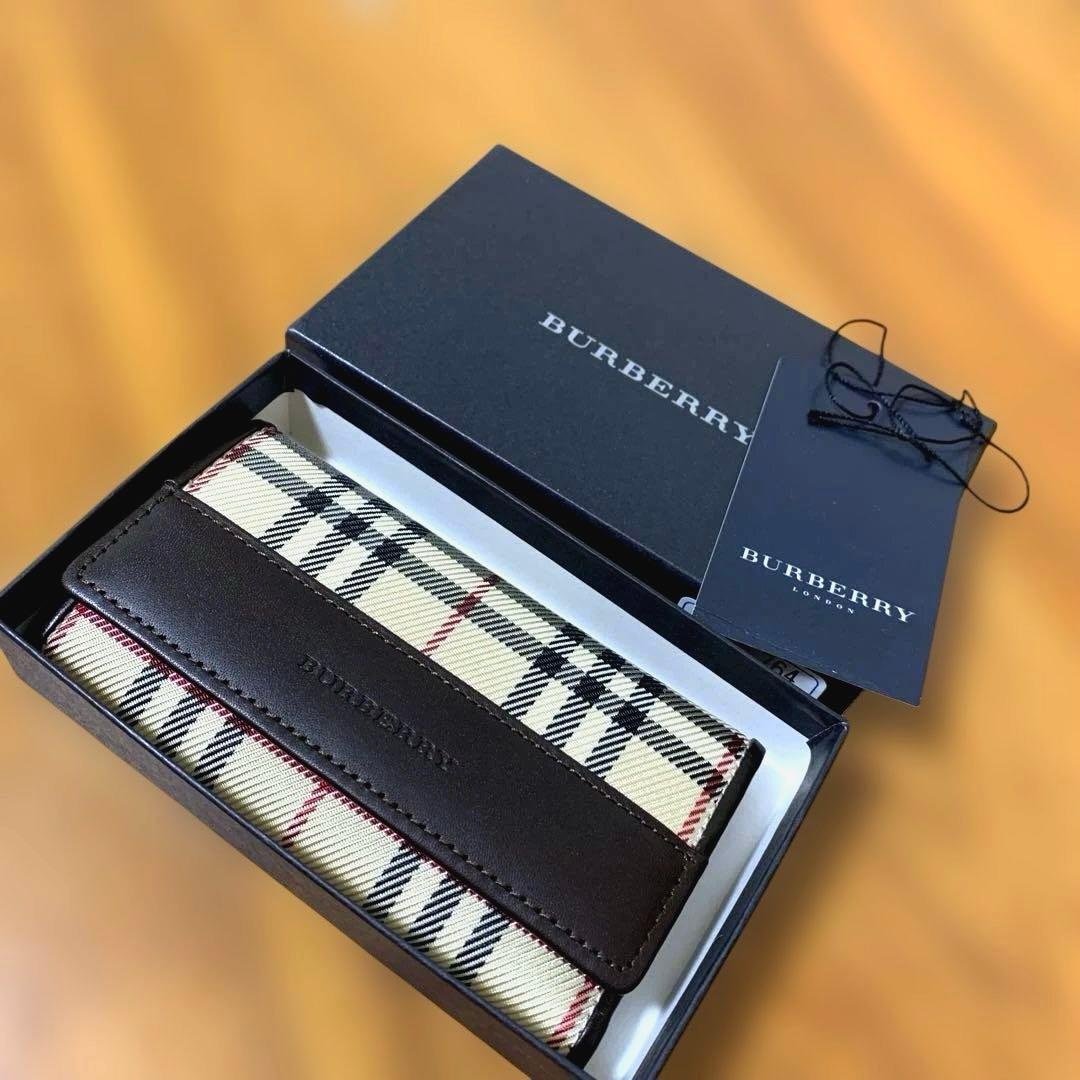新品未使用品 タグ付き BURBERRY キーケース 箱付き