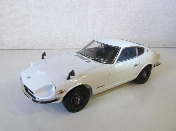 特価 EBBRO (1/24) ニッサン Fair Lady ZL S30
