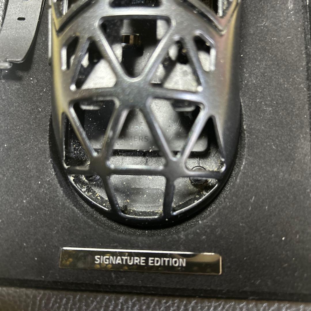 Razer SIGNATURE EDITION ブラックマウス 本体