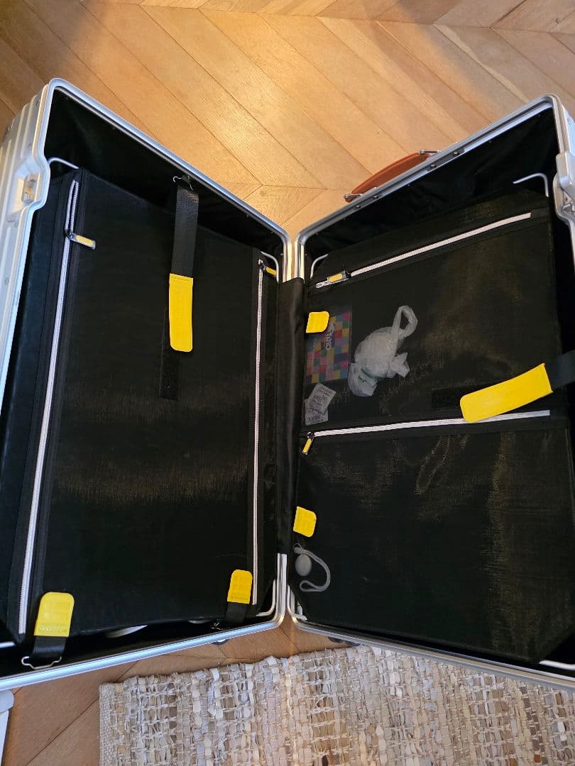 イノベーター　アルミ　スーツケース　70l