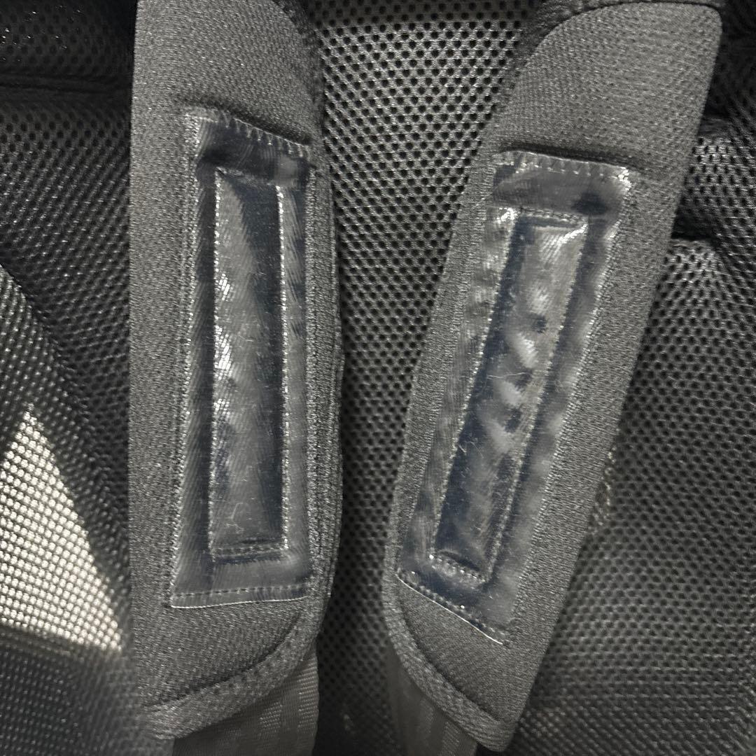 h*9様 Combi ジョイトリップ エアスルー GG ブラック　チャイルドシー