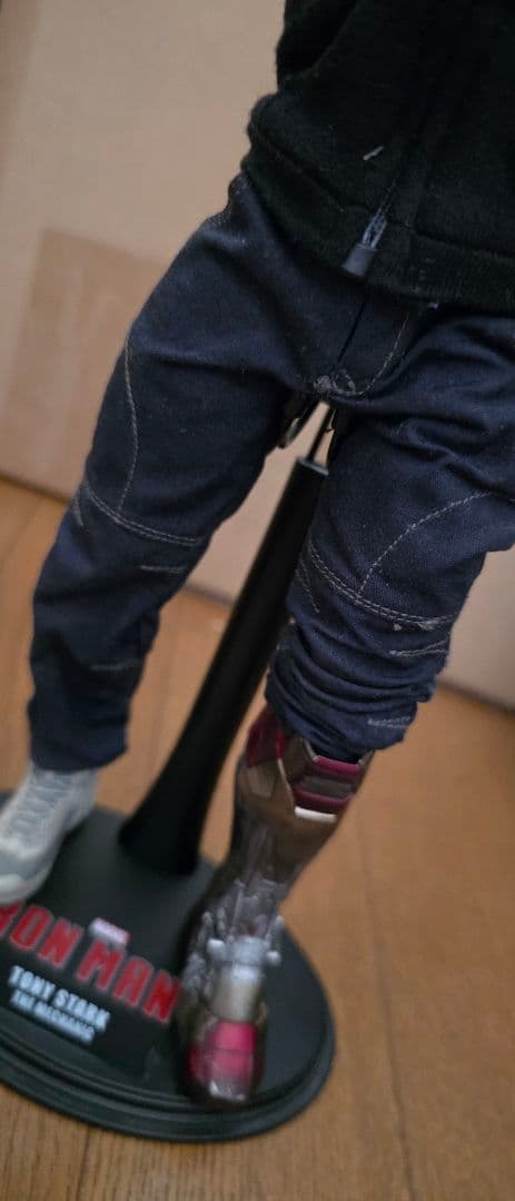 hottoys 『アイアンマン３』トニー・スターク（マンダリン邸襲撃版）