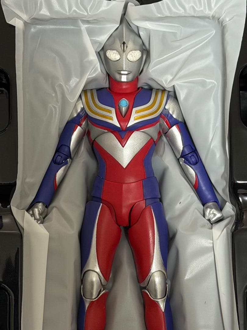 S.H.フィギュアーツ (真骨彫製法)ウルトラマンティガ マルチタイプ 再販品