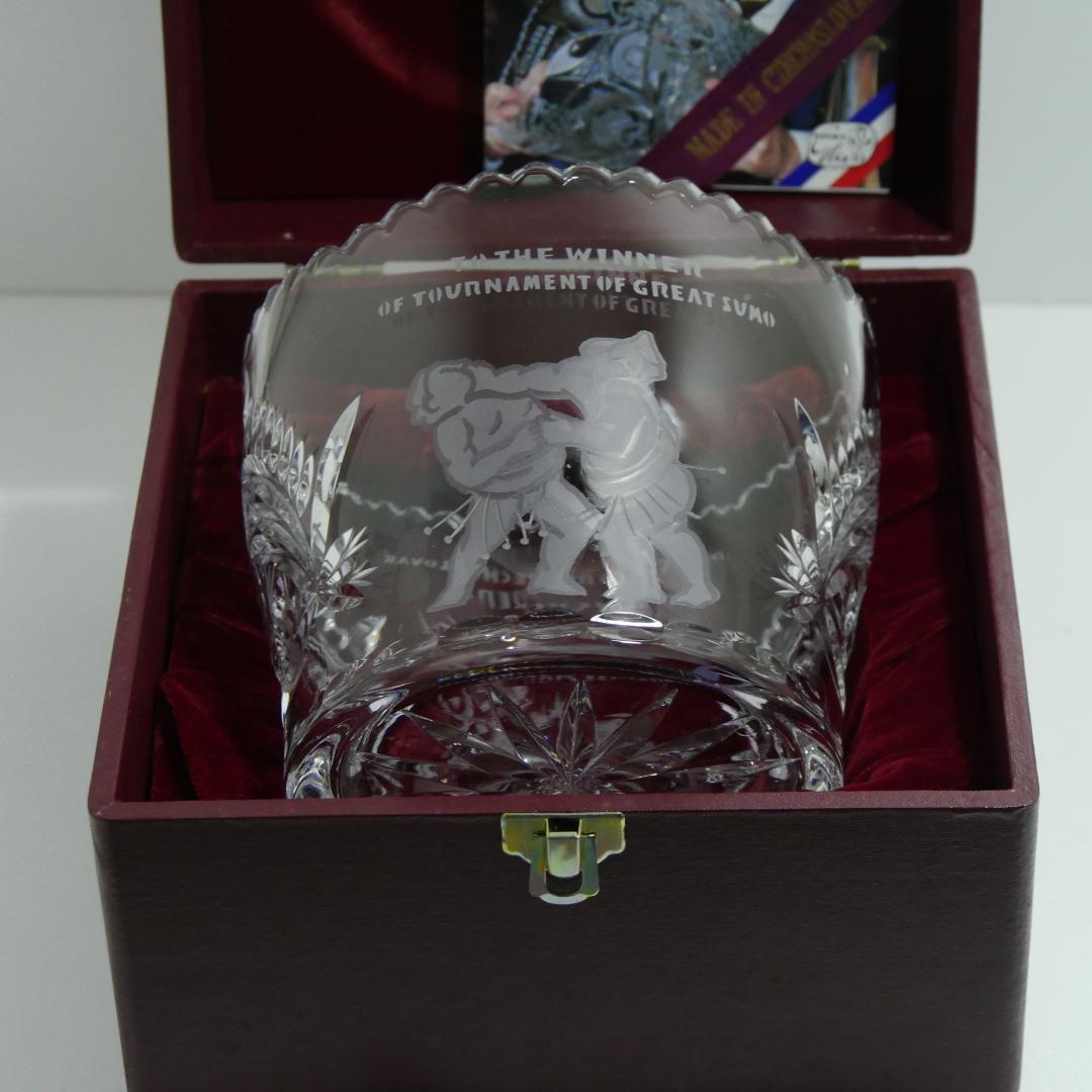 ボヘミアンクリスタルグラス；オブジェ（相撲）