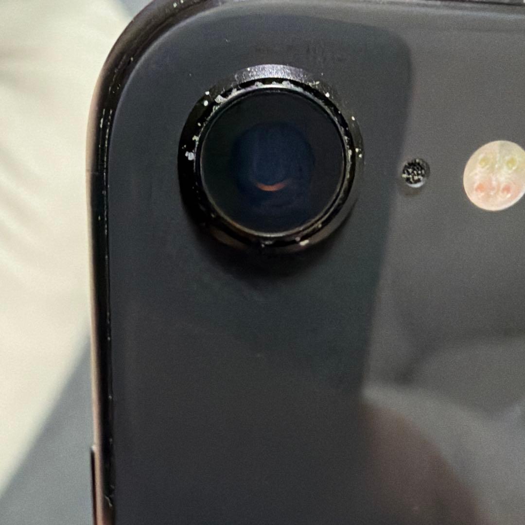 Apple iPhone SE (第2世代) ブラック 本体