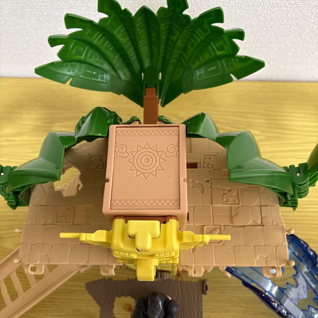 アニア　ぐるぐるマウンテン　ジャイアントアクションツリー　フィギュア　セット