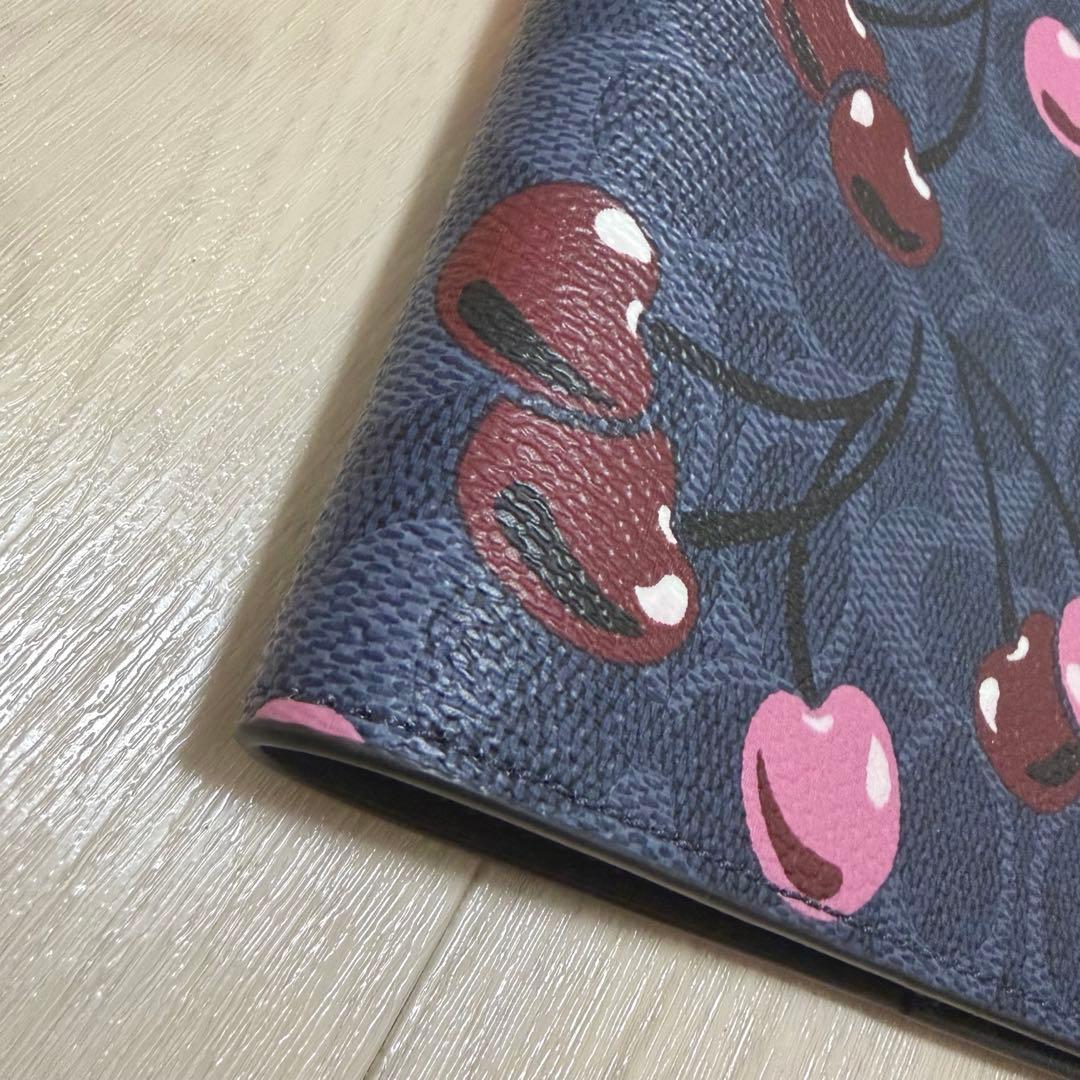 COACH チェリー さくらんぼ シグネチャー ノートブック 手帳カバー 青