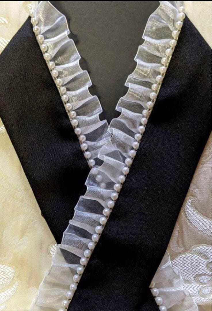 【美品】モノトーン　桜模様　正絹振袖　成人式