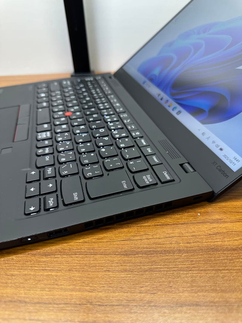 Windowsノート本体 2.X1 Carbon G8 i7-10510 16Gb 2.5K 4GLTE