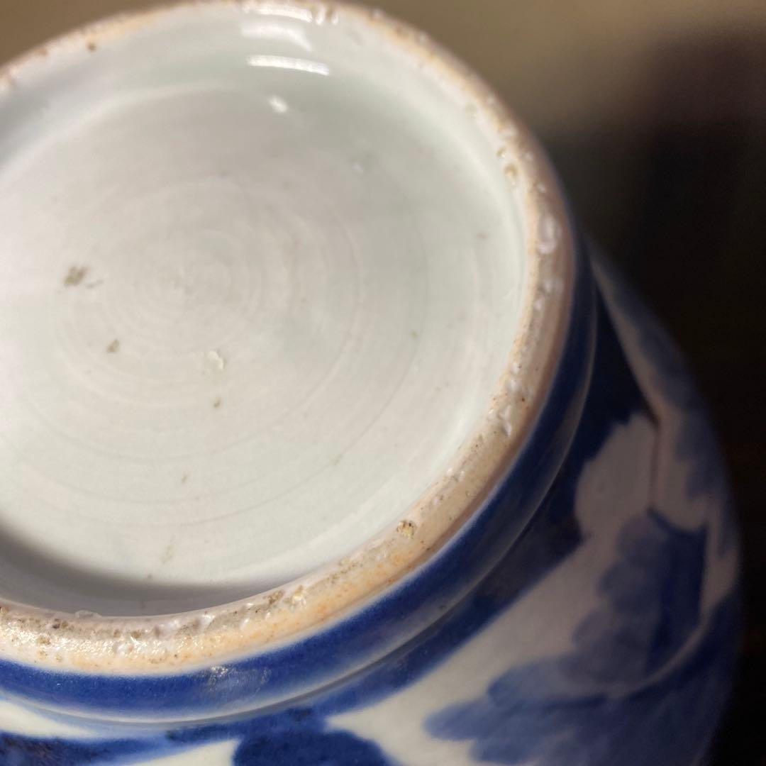 古伊万里　白抜き牡丹文壺