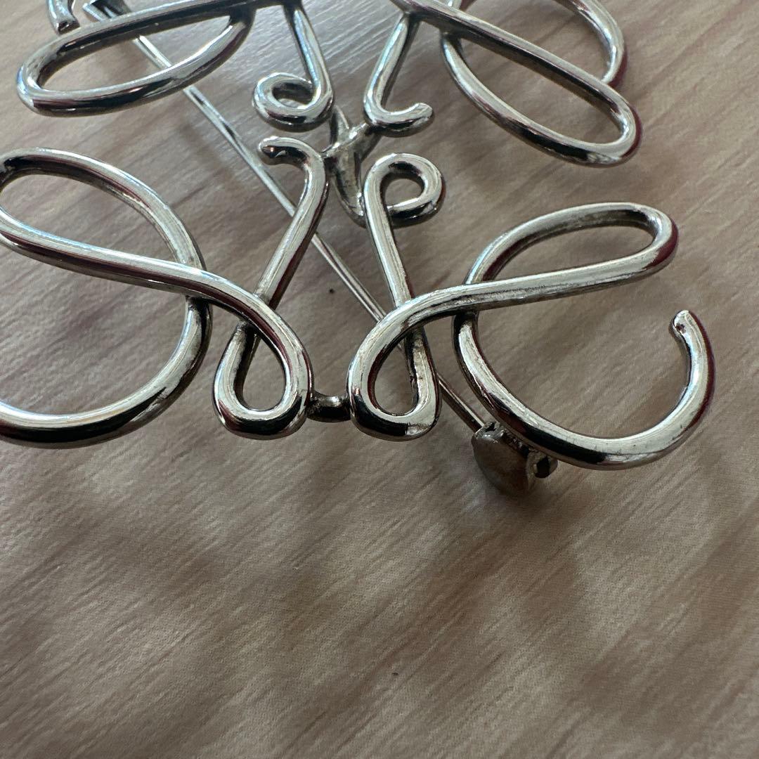 ロエベ LOEWE ブローチ