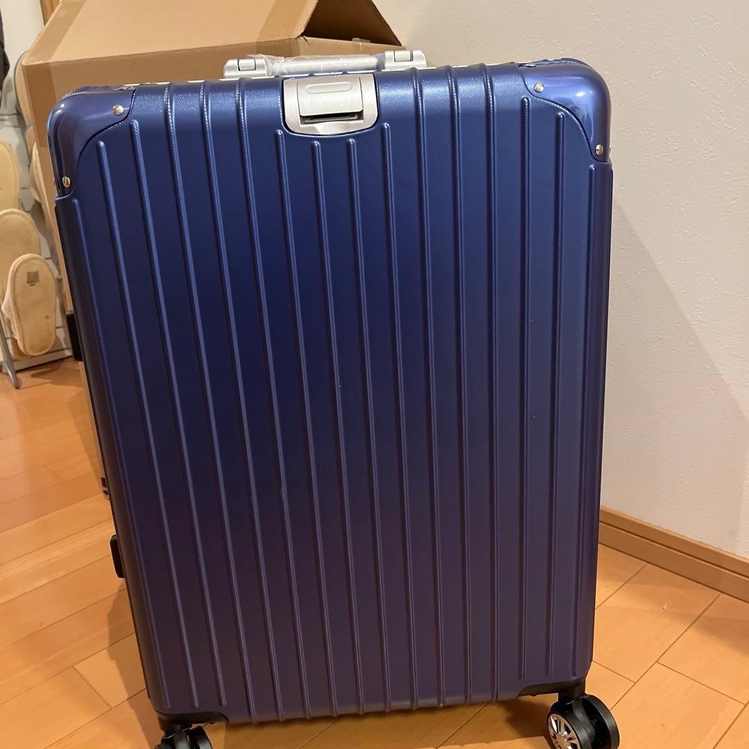 ネイビー 中型 キャリーケース 360度回転ホイール