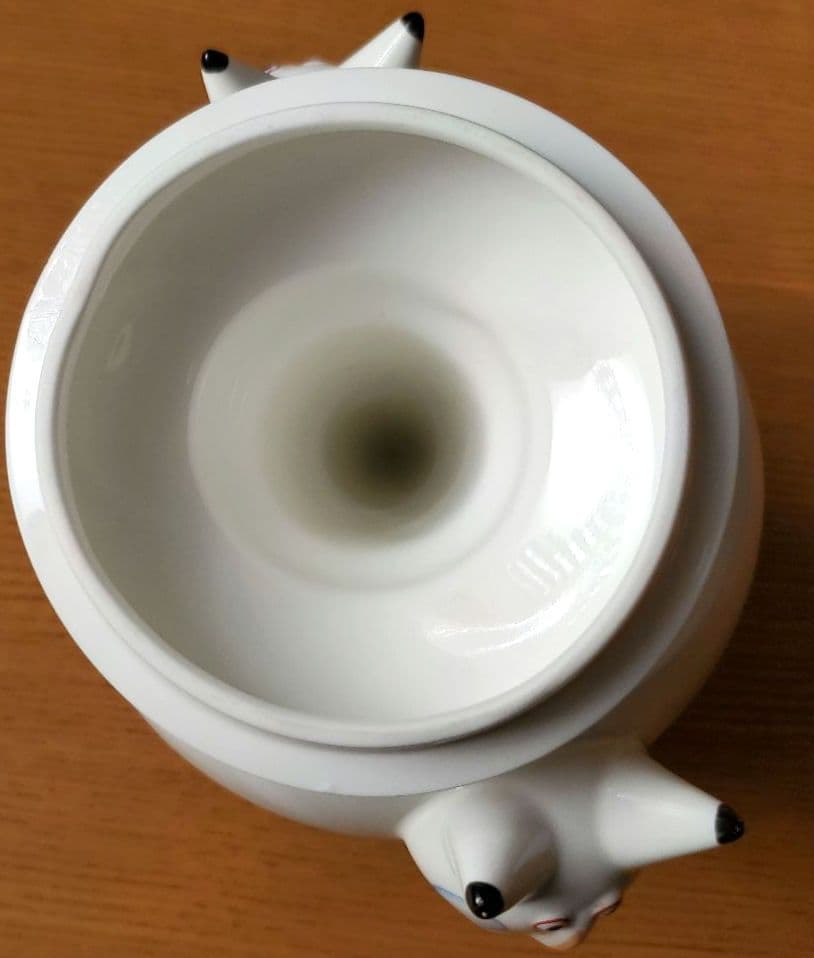 ２匹のネコの置物 美品