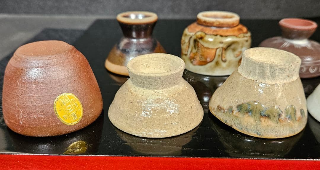 【日本の陶器】ぐい呑　盃　10客　布志名　信楽　朝日焼　三助　赤膚　二本松萬古等